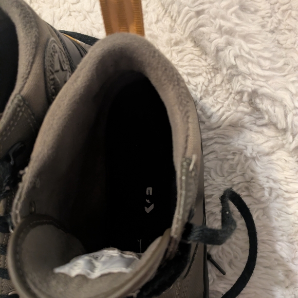 Converse Gray Leather Sneakers - Picture 3 of 10